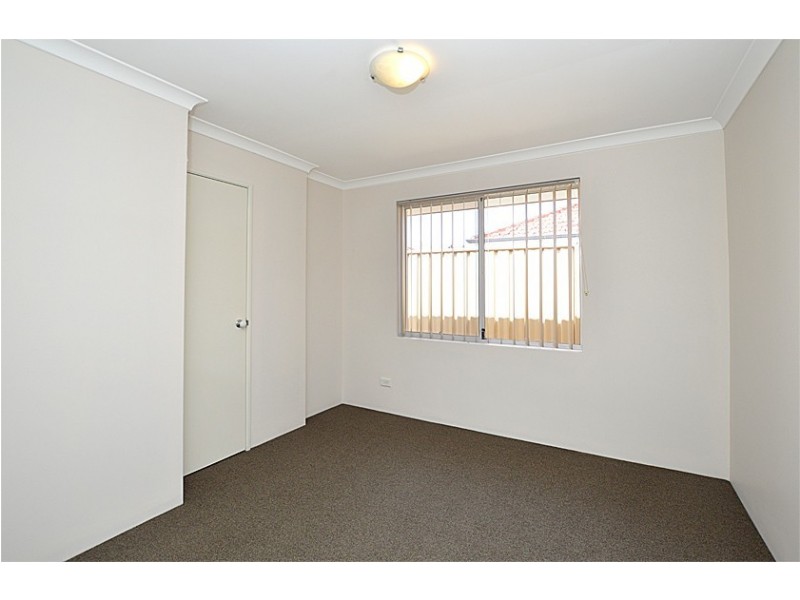 3/25 Ellesmere Circuit, Success WA 6164