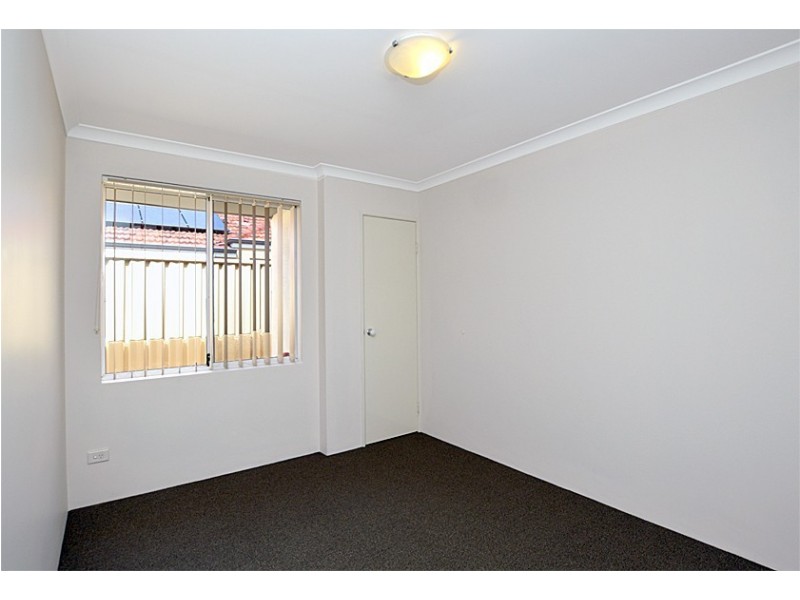 3/25 Ellesmere Circuit, Success WA 6164