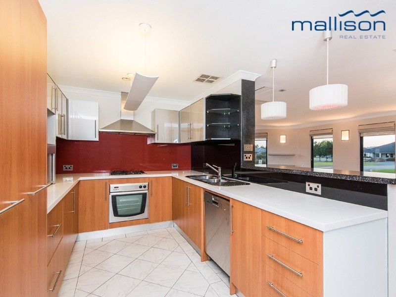 1 Cressida Parkway, Success WA 6164