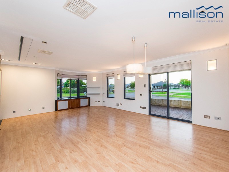 1 Cressida Parkway, Success WA 6164
