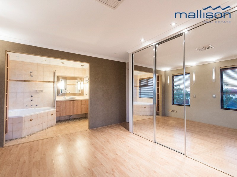 1 Cressida Parkway, Success WA 6164