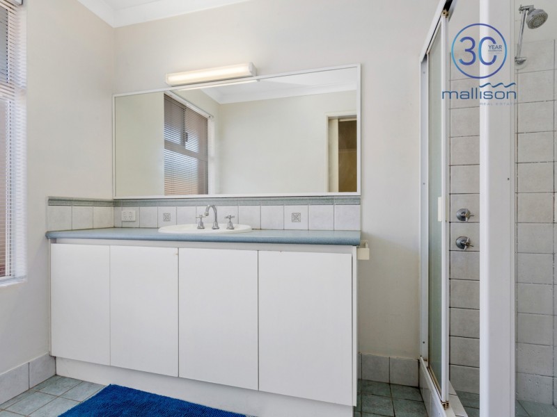5 Davidia Lake Drive, Canning Vale WA 6155