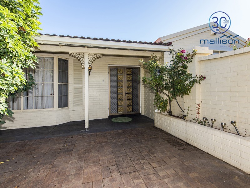 137 Parry Avenue, Bull Creek WA 6149