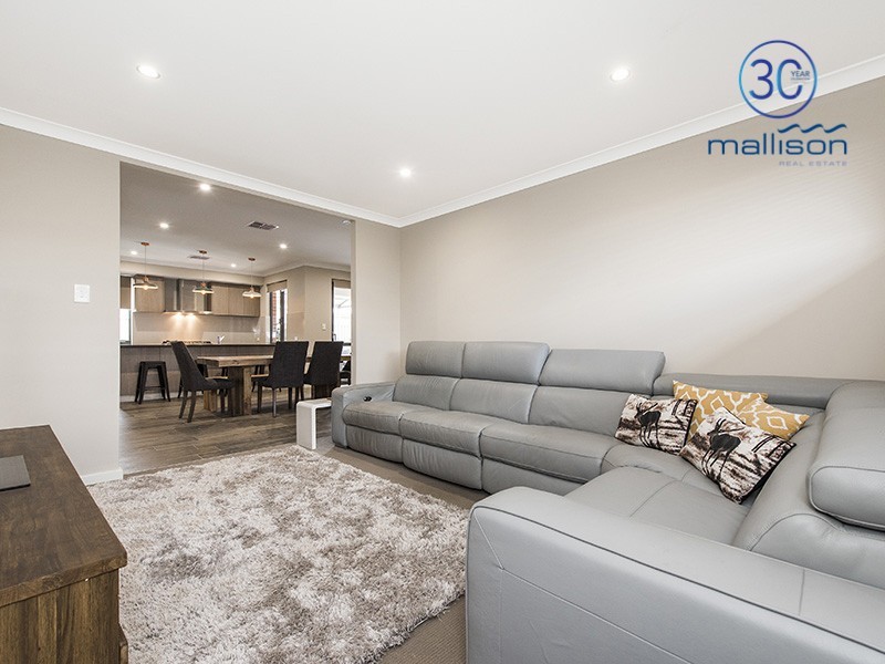 61 Kokoda Boulevard, Byford WA 6122