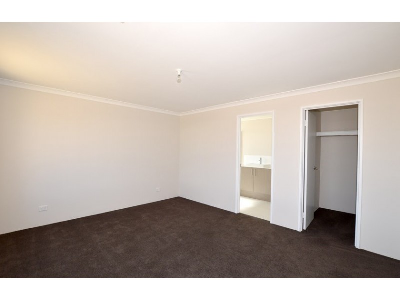 110 Sapphire Chase, Wellard WA 6170