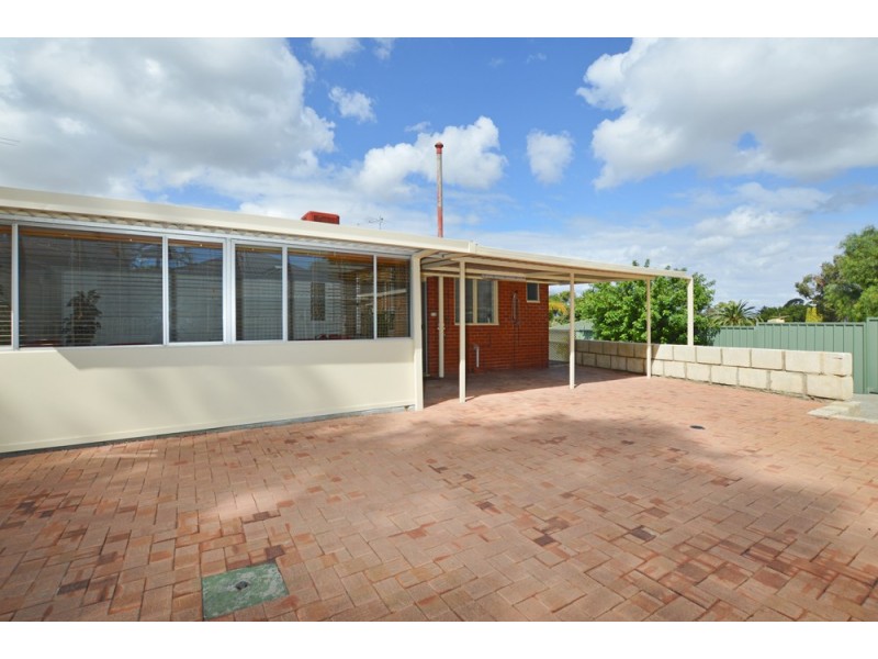 26 Quince Way, Coolbellup WA 6163