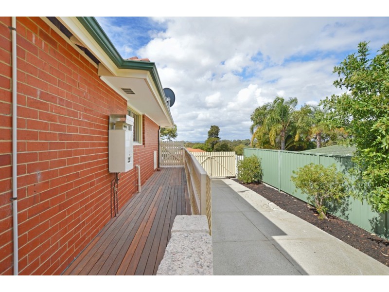 26 Quince Way, Coolbellup WA 6163