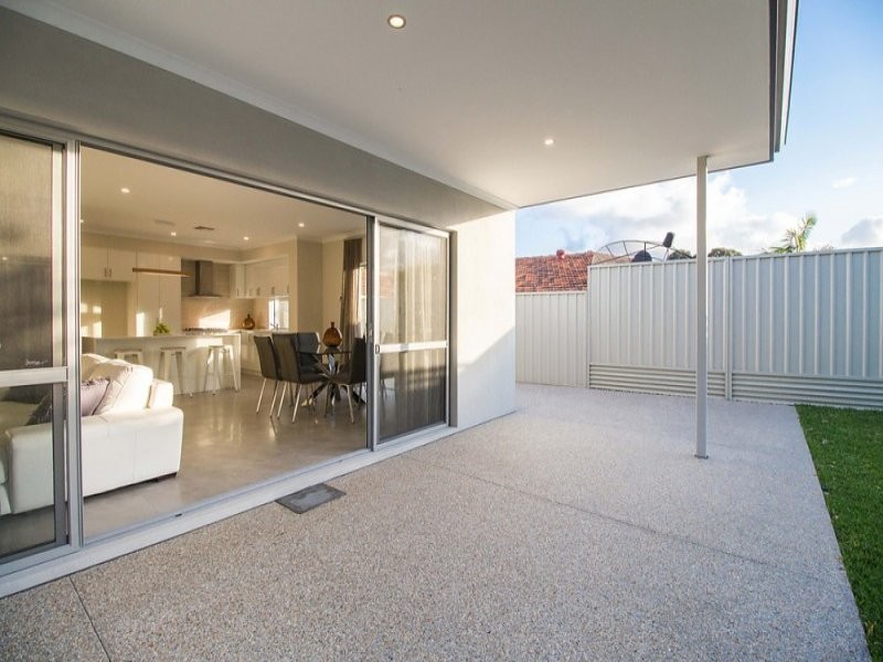 205B Riseley Street, Booragoon WA 6154
