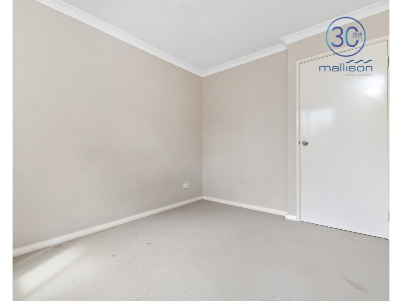 24/11 Hazlett Way, Canning Vale WA 6155