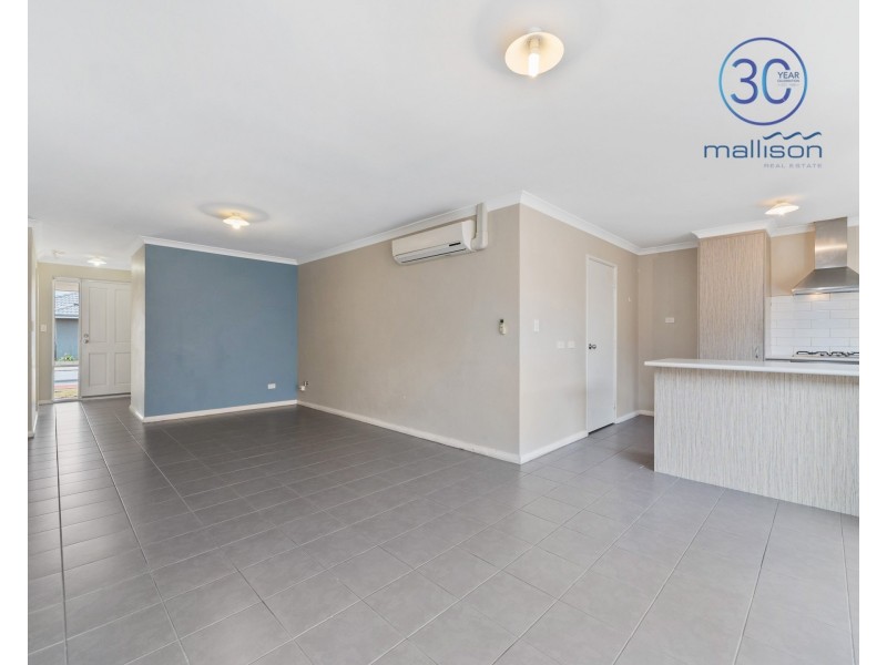 24/11 Hazlett Way, Canning Vale WA 6155