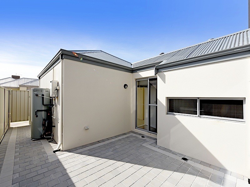 22 Affable Way, Atwell WA 6164