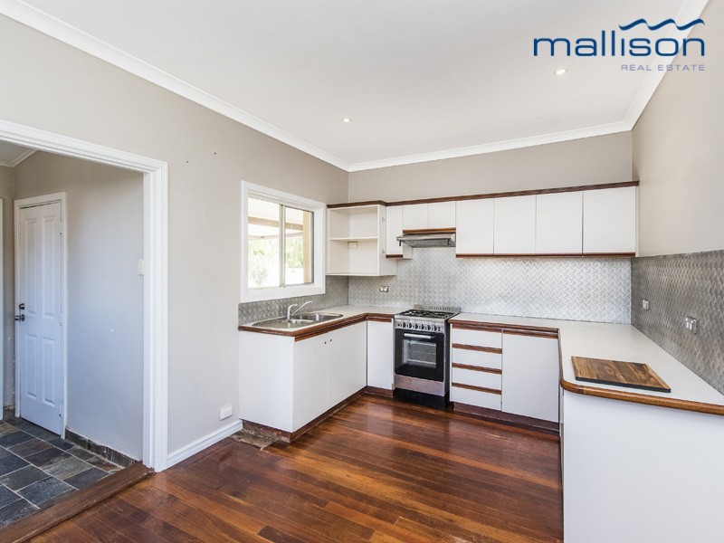 6 Wavelea Street, Safety Bay WA 6169