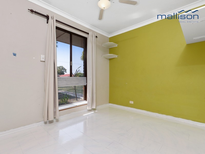 57 Lyrebird Way, Thornlie WA 6108