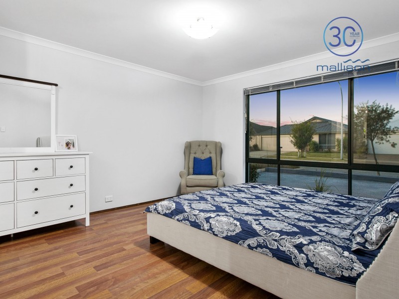 25 Chatham Way, Harrisdale WA 6112