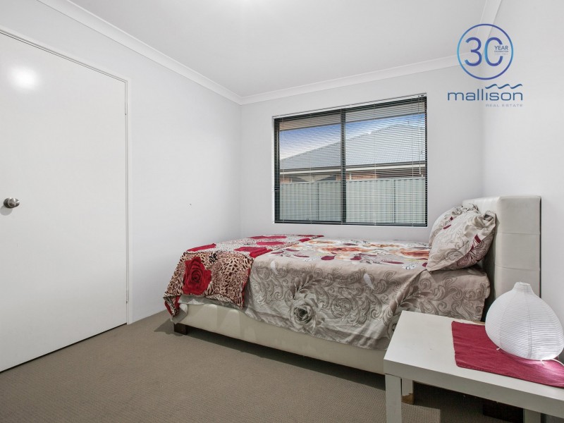 25 Chatham Way, Harrisdale WA 6112