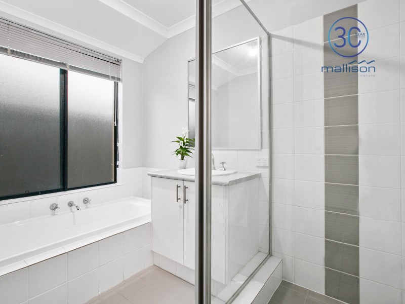 25 Chatham Way, Harrisdale WA 6112