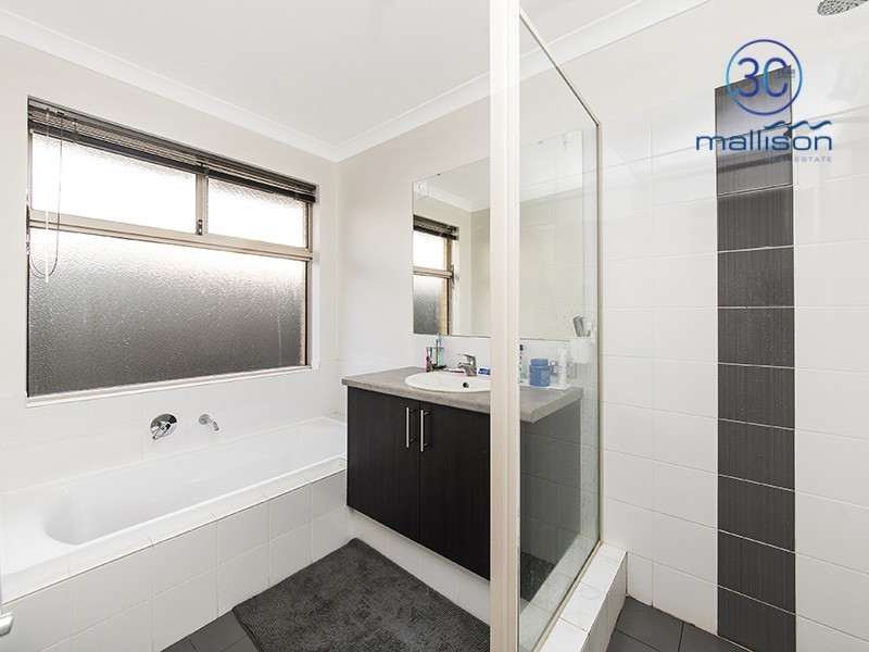 22 Kellogg Drive, Piara Waters WA 6112