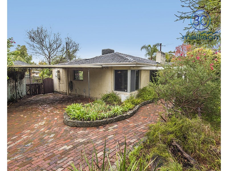 18 Drew Road, Ardross WA 6153