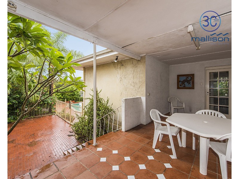 18 Drew Road, Ardross WA 6153