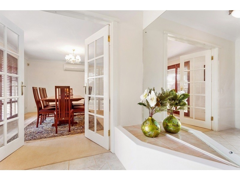 13 Sellen Court, Leeming WA 6149