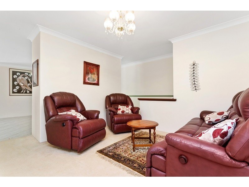 13 Sellen Court, Leeming WA 6149
