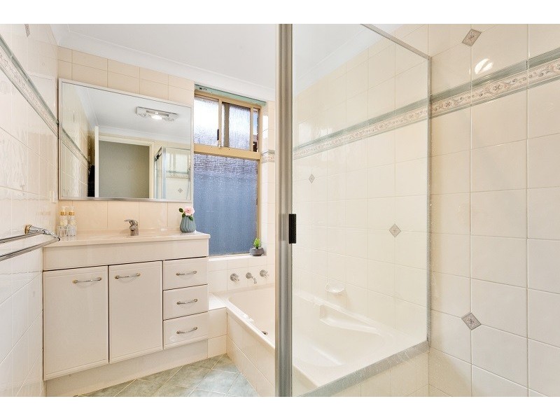 13 Sellen Court, Leeming WA 6149