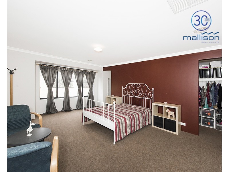 27 Waterfoot Loop, Canning Vale WA 6155