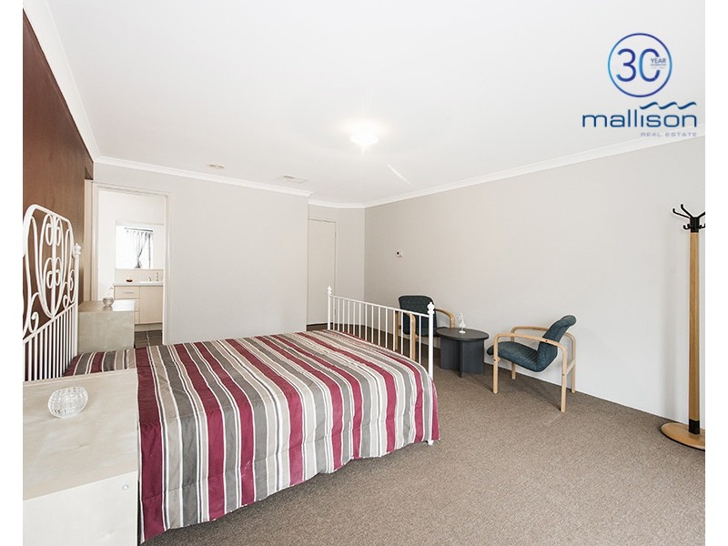 27 Waterfoot Loop, Canning Vale WA 6155