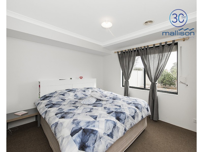 27 Waterfoot Loop, Canning Vale WA 6155