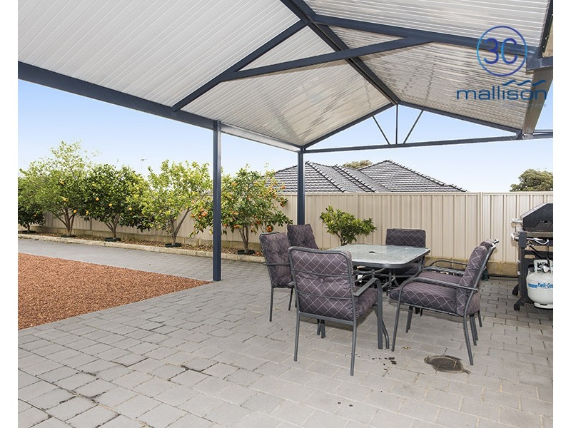 27 Waterfoot Loop, Canning Vale WA 6155