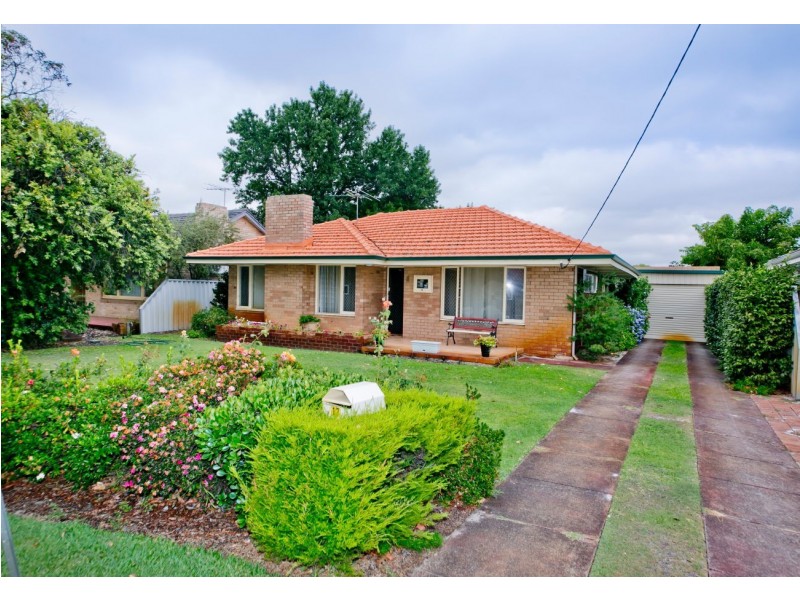 17 Leeds Street, Dianella WA 6059