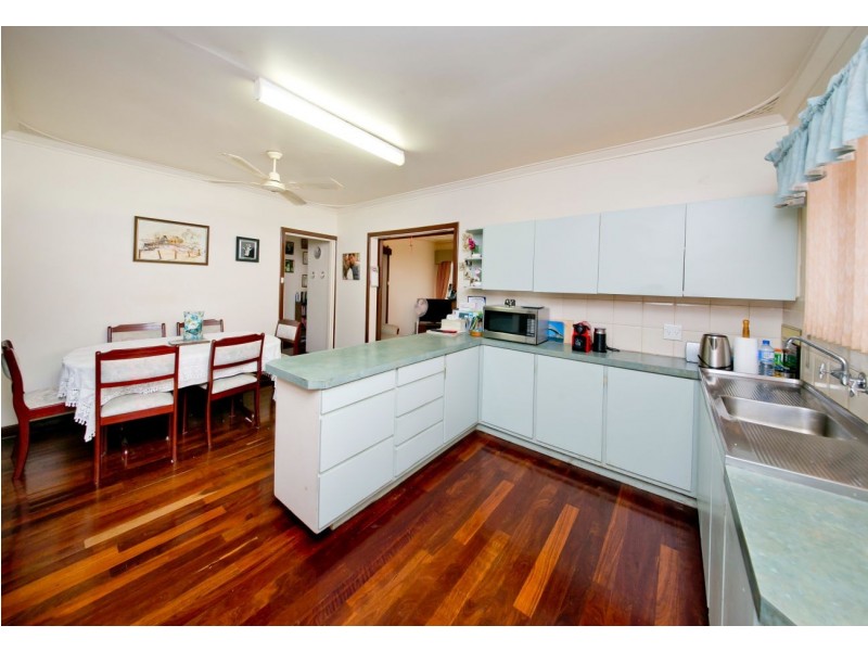 17 Leeds Street, Dianella WA 6059