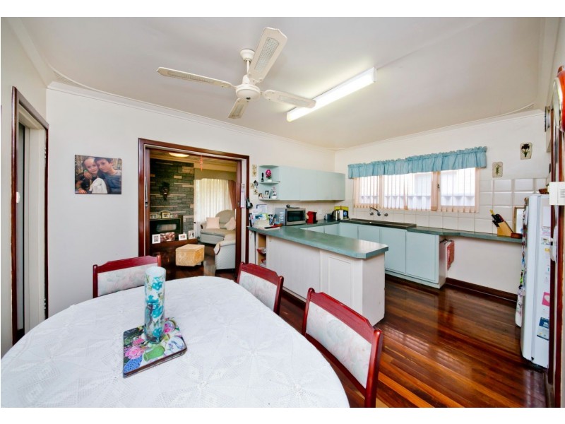 17 Leeds Street, Dianella WA 6059