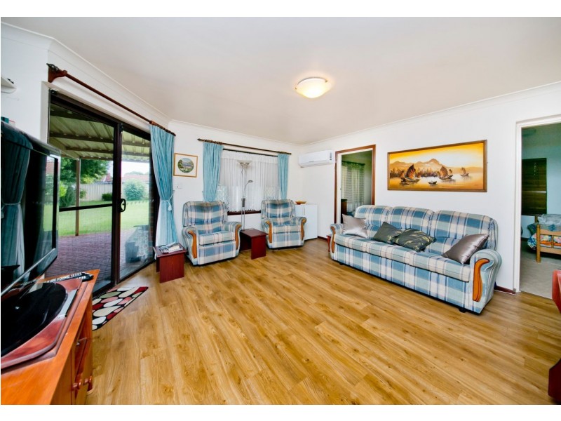 17 Leeds Street, Dianella WA 6059