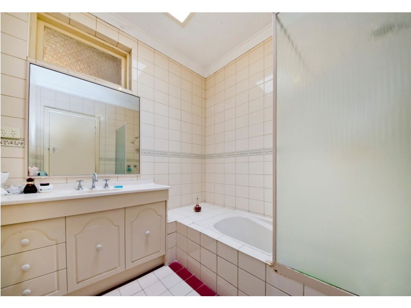 17 Leeds Street, Dianella WA 6059