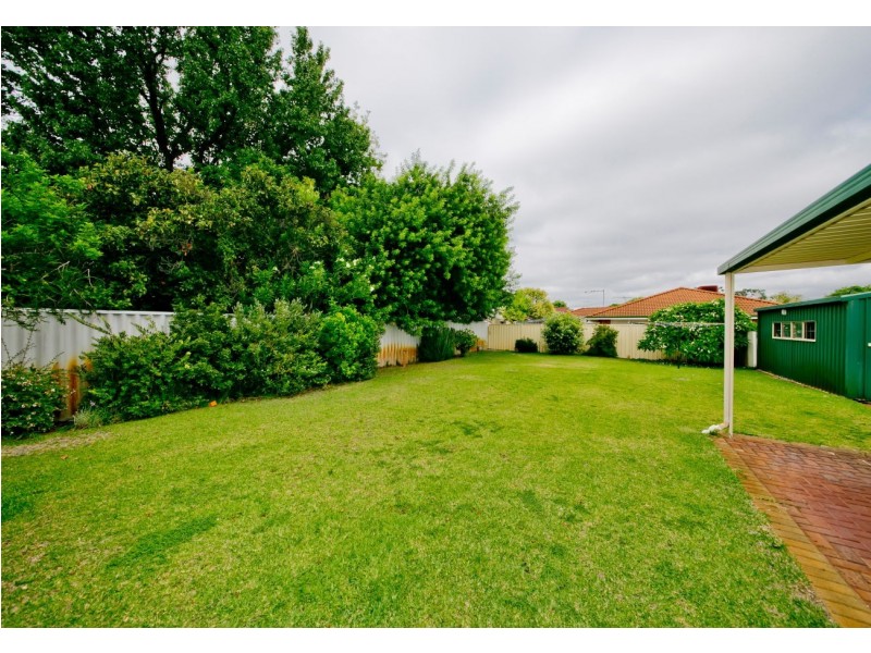 17 Leeds Street, Dianella WA 6059