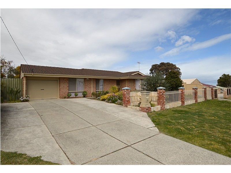 12 Quickly Crescent, Hamilton Hill WA 6163