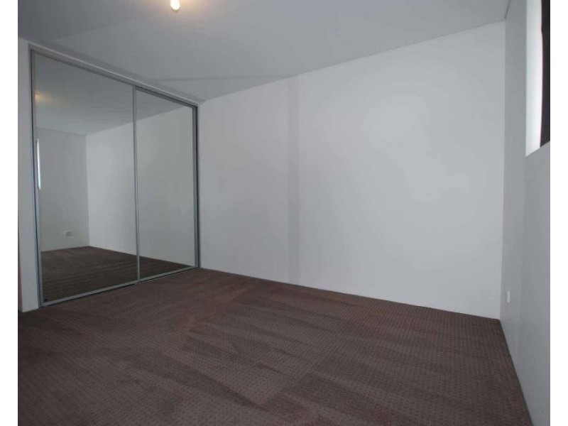 21 Fairlie Road, Canning Vale WA 6155