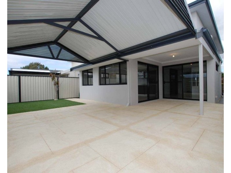 21 Fairlie Road, Canning Vale WA 6155