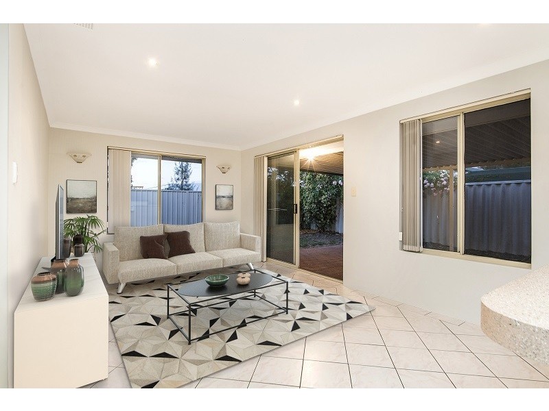 17 Barraberry Retreat, Canning Vale WA 6155