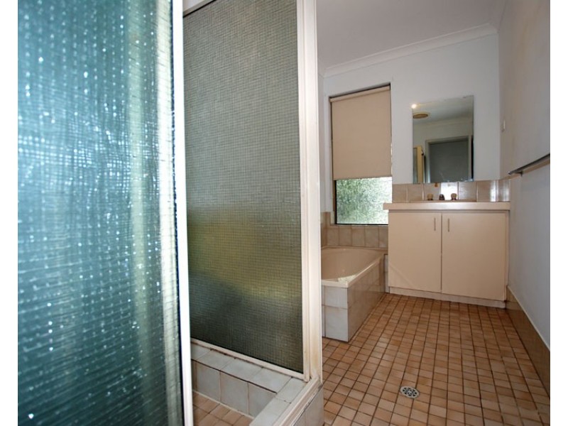 2/344 Warton Road, Southern River WA 6110