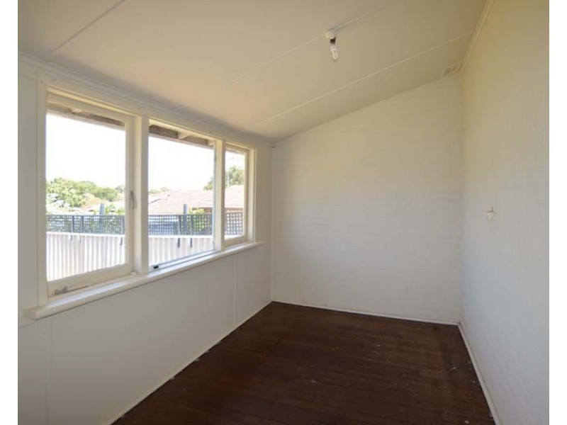 55 Winterfold Road, Hamilton Hill WA 6163