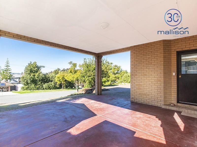 1 Peak View, Canning Vale WA 6155