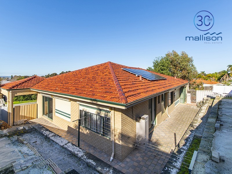 1 Peak View, Canning Vale WA 6155