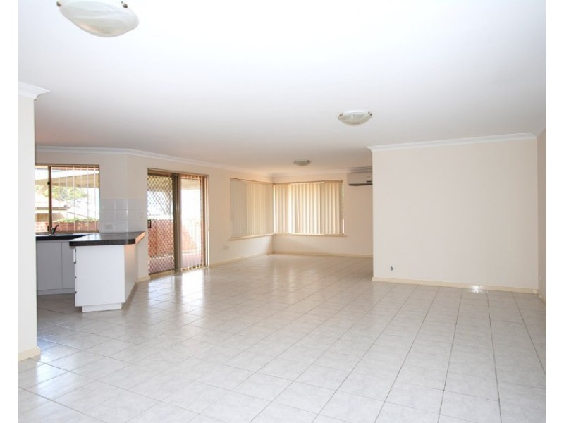 14a French Road, Melville WA 6156