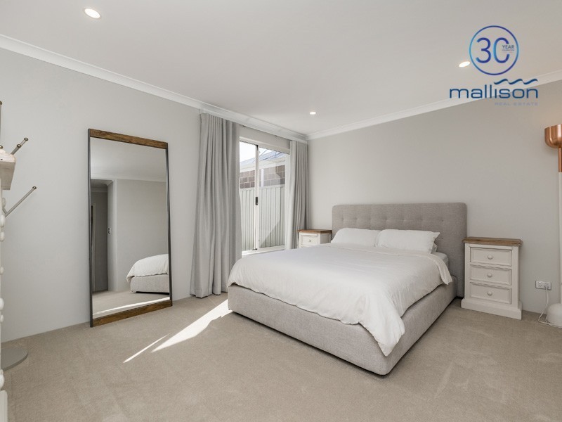 16 Carbeen View, Piara Waters WA 6112