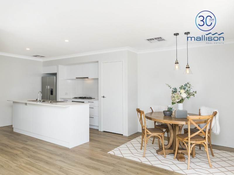 16 Carbeen View, Piara Waters WA 6112