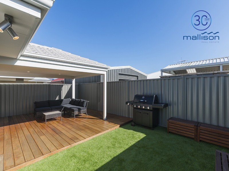 16 Carbeen View, Piara Waters WA 6112