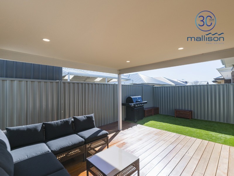 16 Carbeen View, Piara Waters WA 6112