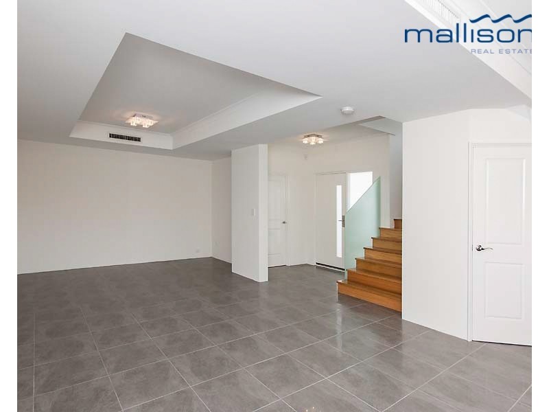 73 Clydesdale Street, Como WA 6152